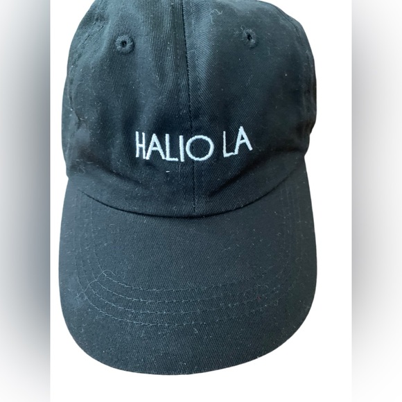 Halio Cap - Picture 2 of 4